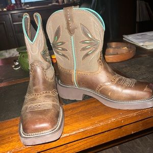 Justin  Women's Nettie Western Boots, 8 in.,